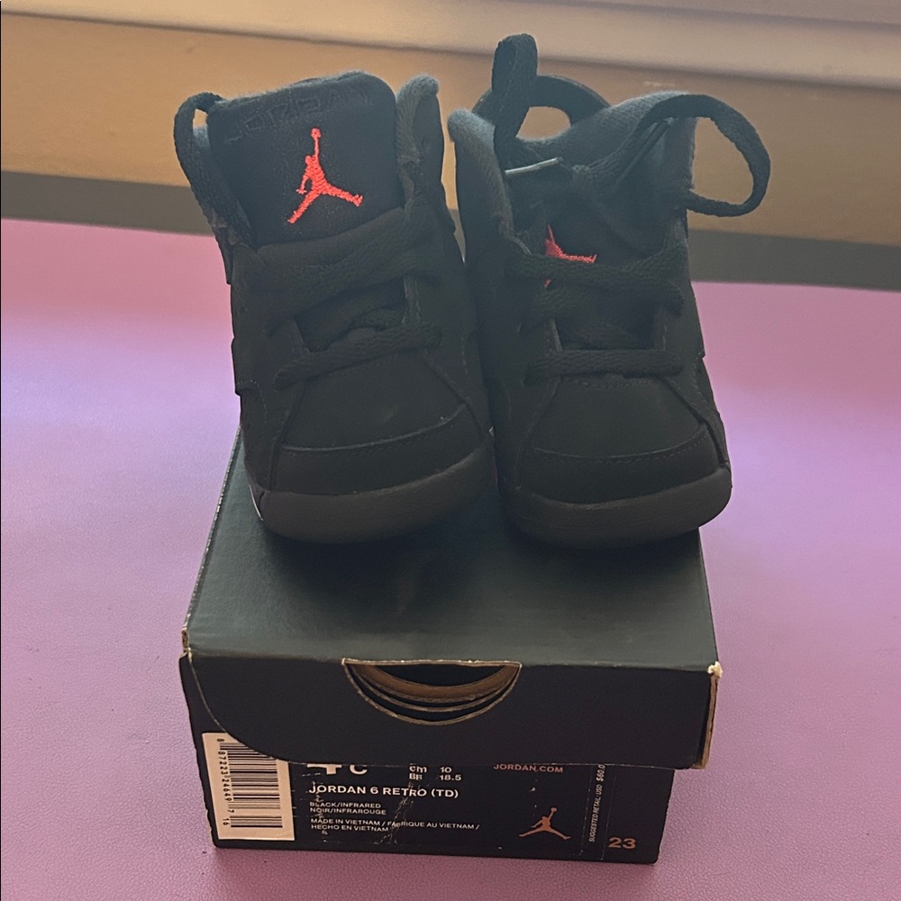 Jordan 6 Retro Toddler Shoes - Black and Infrared